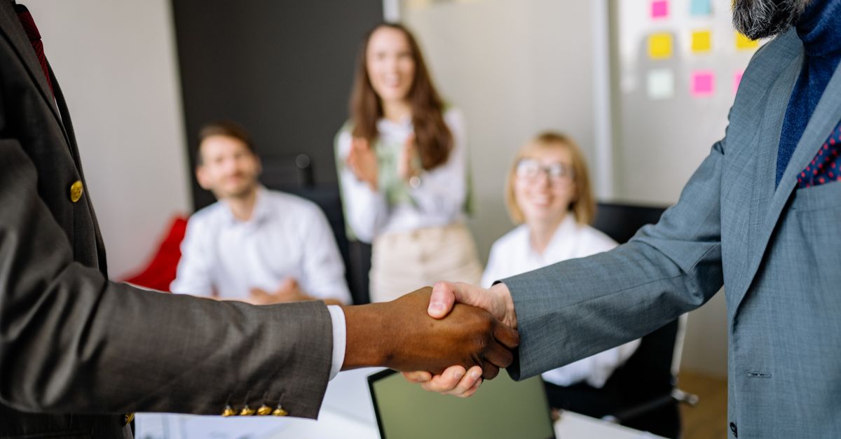 Poignée de main, relation de confiance